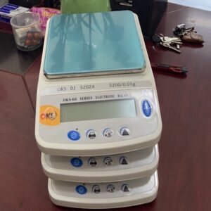 Cân điện tử 5200g 0.01g