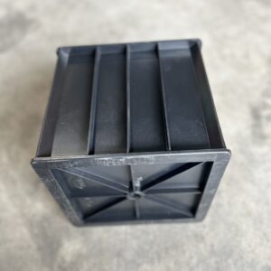 Khuôn nhựa đúc mẫu bê tông 200mm