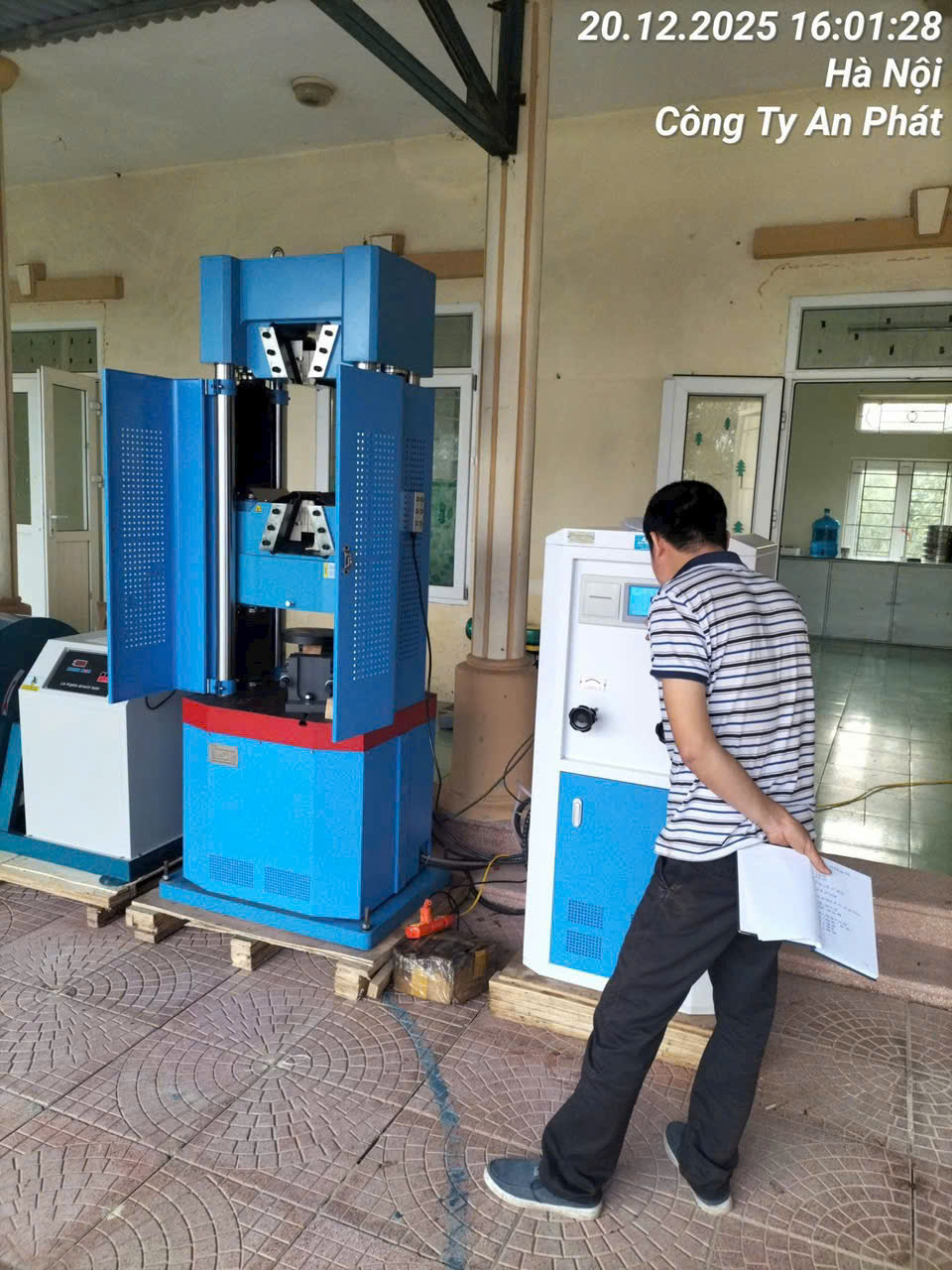 Máy kéo thép thí nghiệm 1000KN Senxin - Ảnh 7