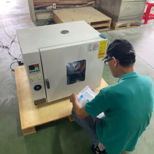 Tủ sấy mẫu thí nghiệm 250 độ C 225L Cao Cấp